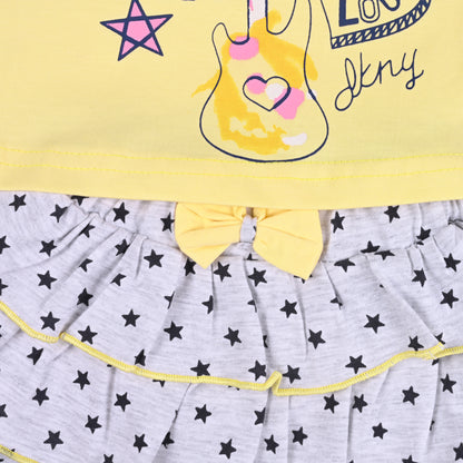 Girls Printed T-Shirt And Polka Dot Printed Skirt